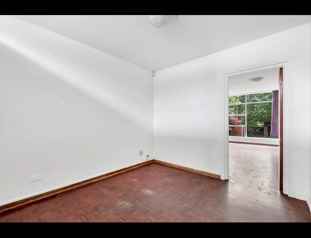 2 BEDROOM TOWNHOUSE FOR SALE IN WINDSOR EAST